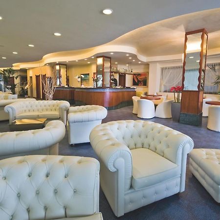 Hotel Foschi-Peninsula Bellaria-Igea Marina Esterno foto