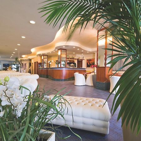 Hotel Foschi-Peninsula Bellaria-Igea Marina Esterno foto