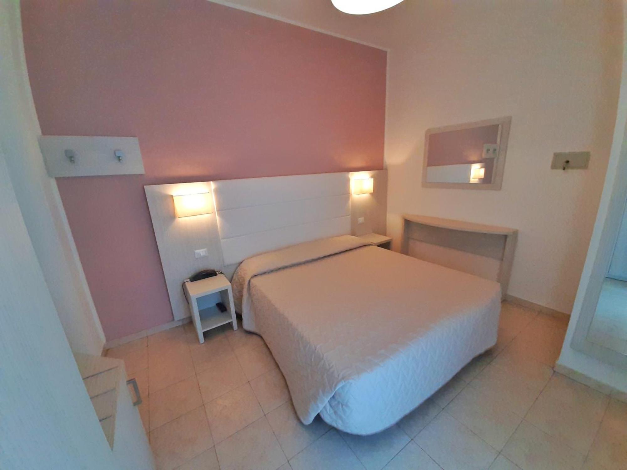 Hotel Foschi-Peninsula Bellaria-Igea Marina Esterno foto