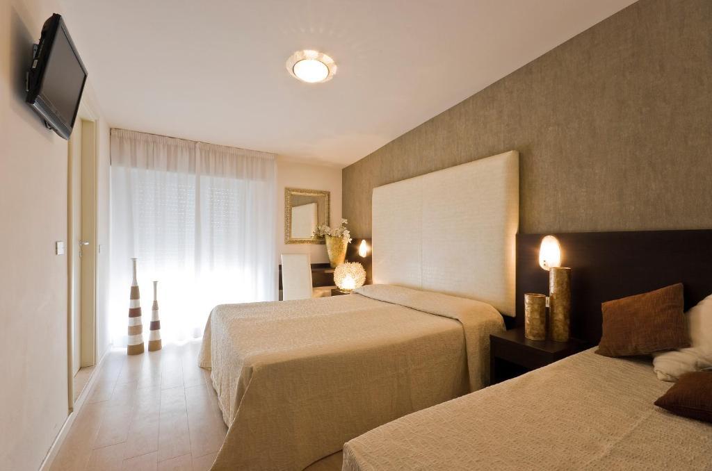 Hotel Foschi-Peninsula Bellaria-Igea Marina Camera foto