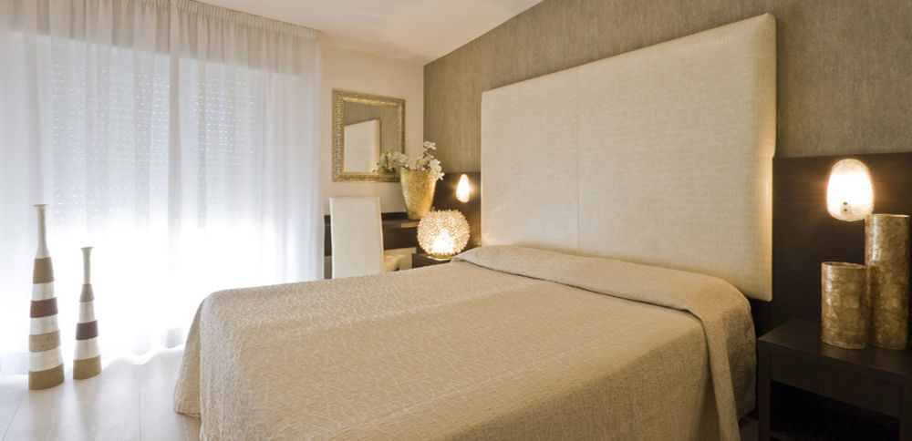 Hotel Foschi-Peninsula Bellaria-Igea Marina Esterno foto