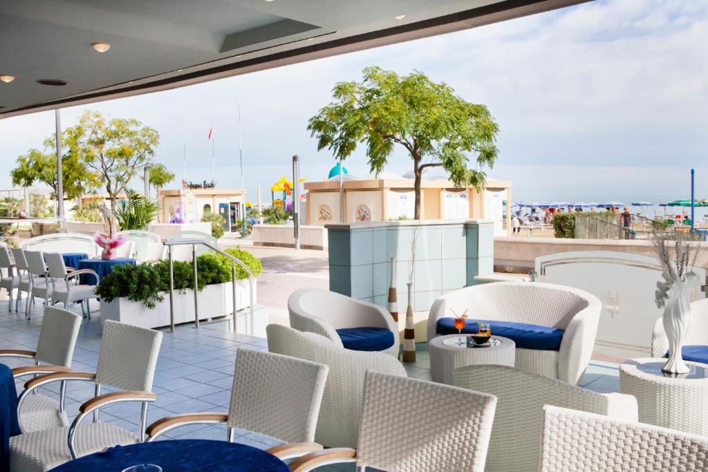 Hotel Foschi-Peninsula Bellaria-Igea Marina Esterno foto